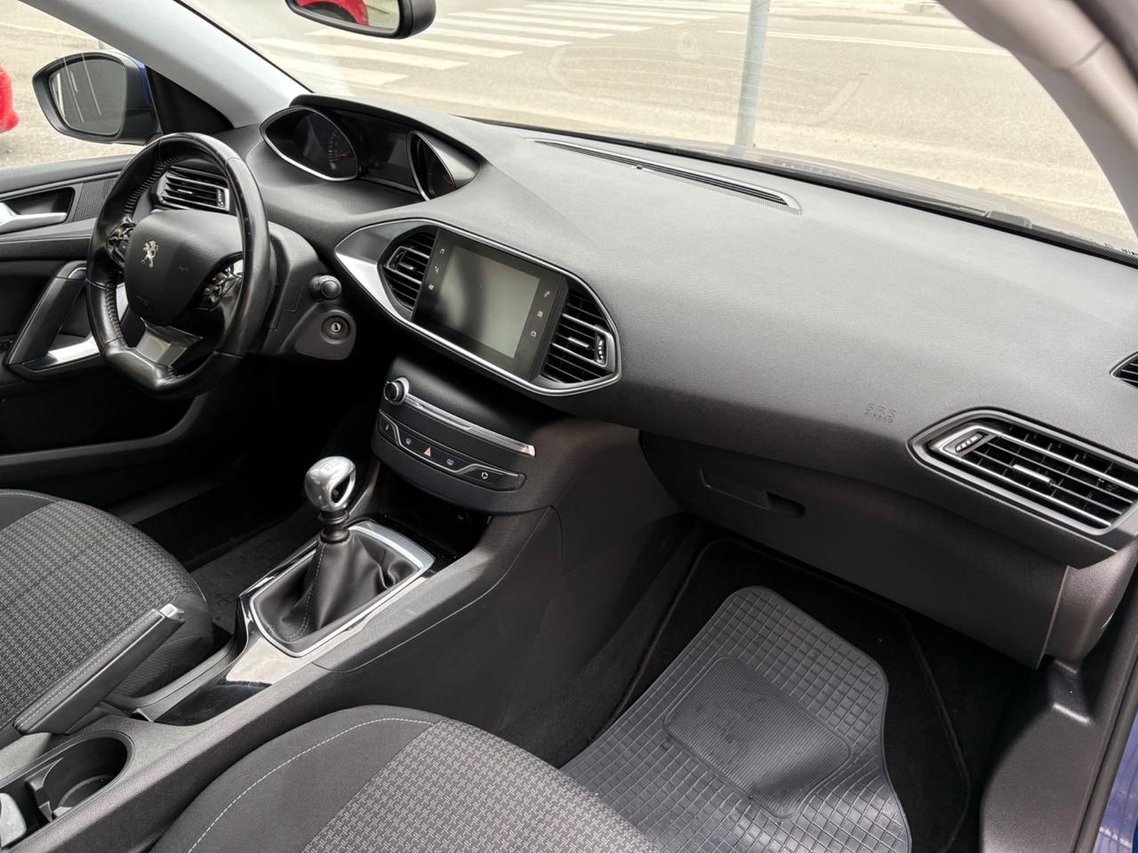 Peugeot 308 BlueHDi 130 S&S Active