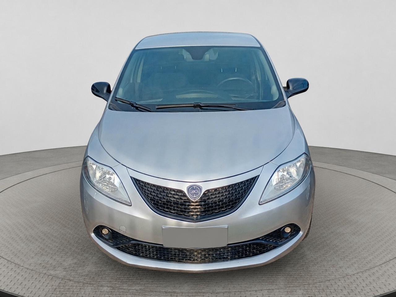 Lancia Ypsilon 1.0 FireFly 5 porte S&S Hybrid Ecochic Silver