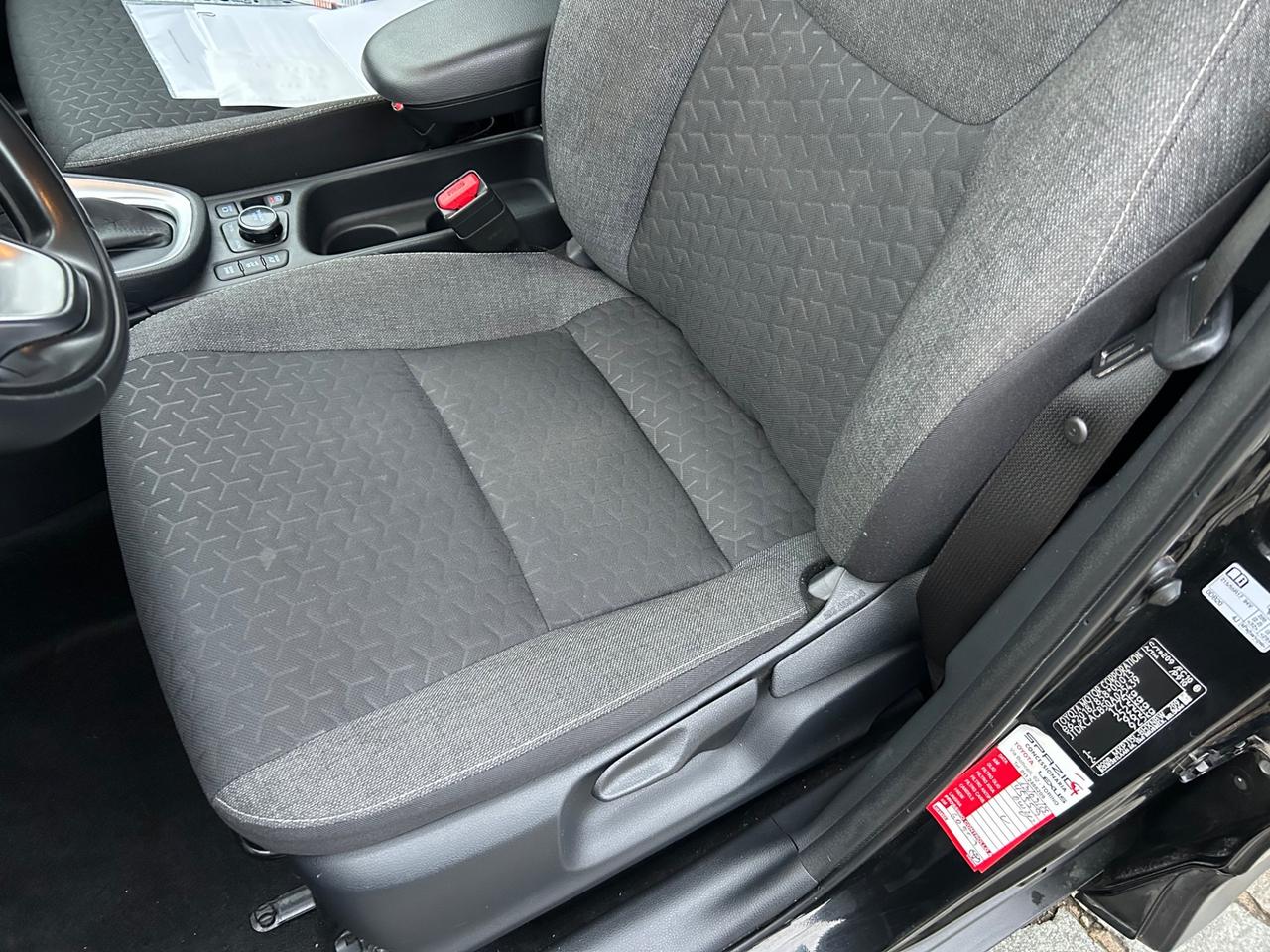 Toyota Yaris Cross 1.5 Hybrid 5p. E-CVT Trend AWD