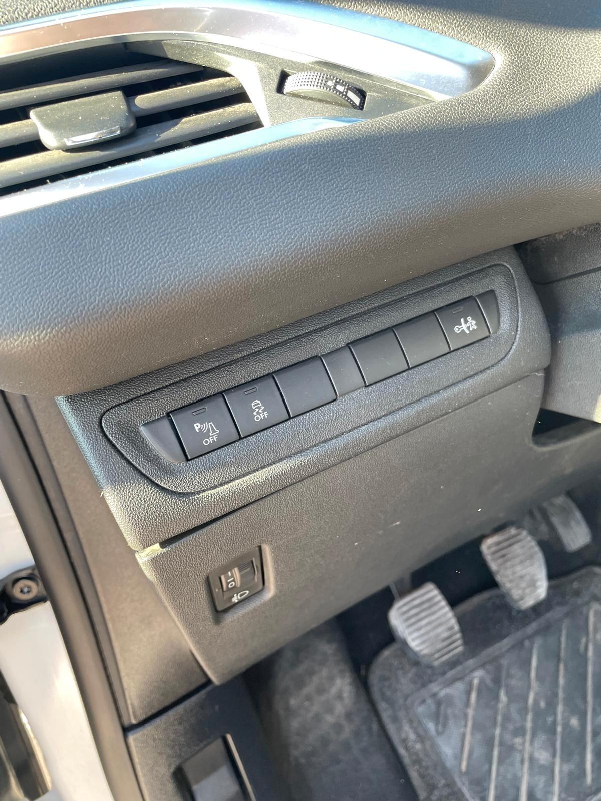 Peugeot 208 1.2 VTi 82 CV 5 porte Allure