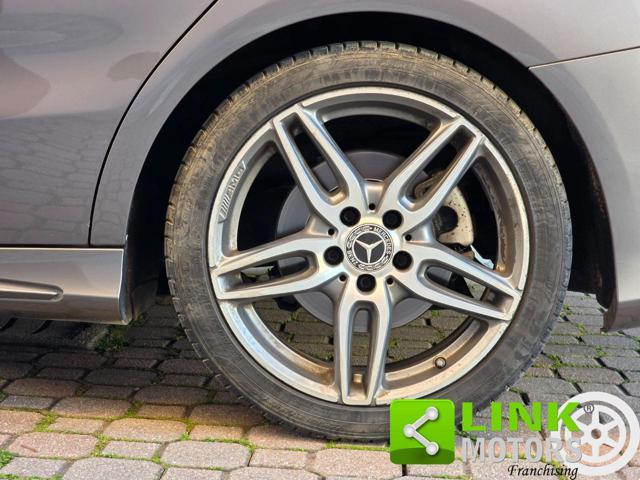 MERCEDES-BENZ CLA 180 Premium AMG