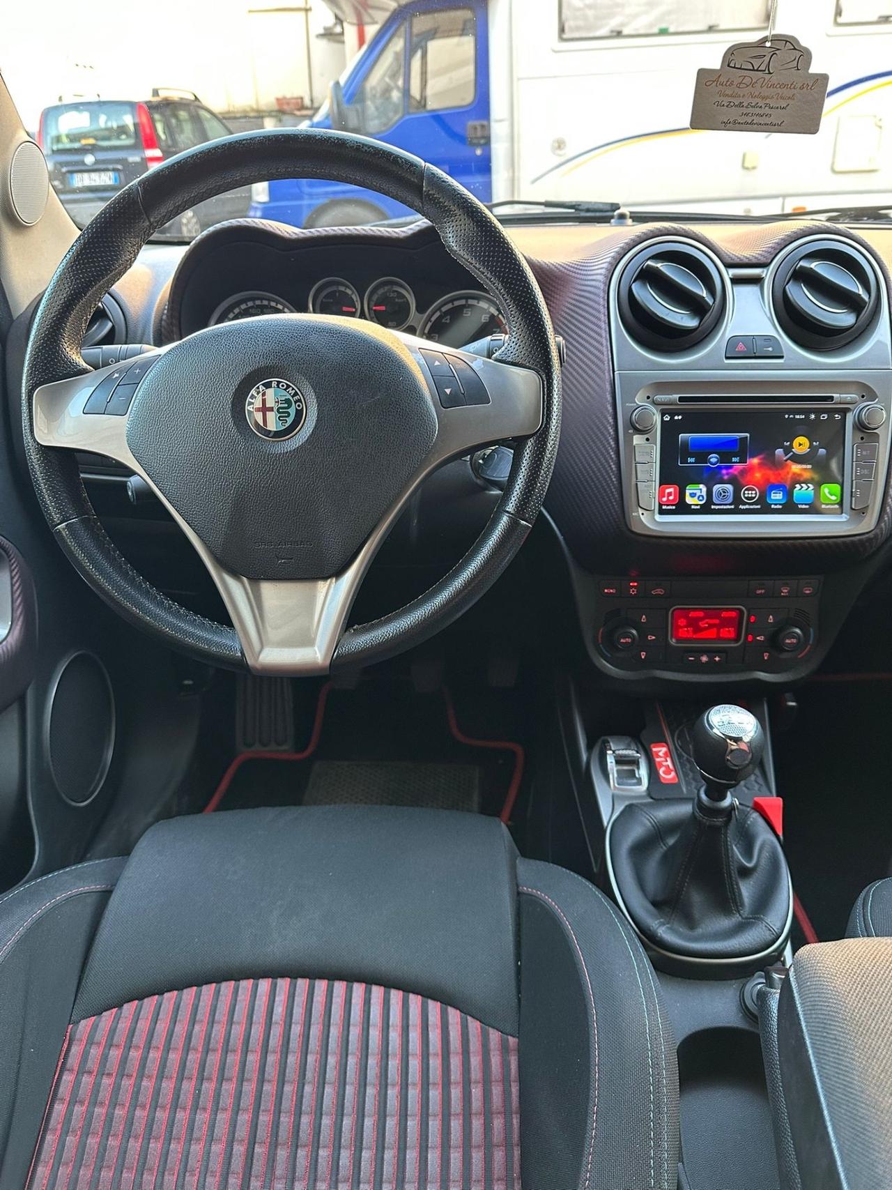 Alfa Romeo MiTo 1.4 M.air Distinctive Premium Pack