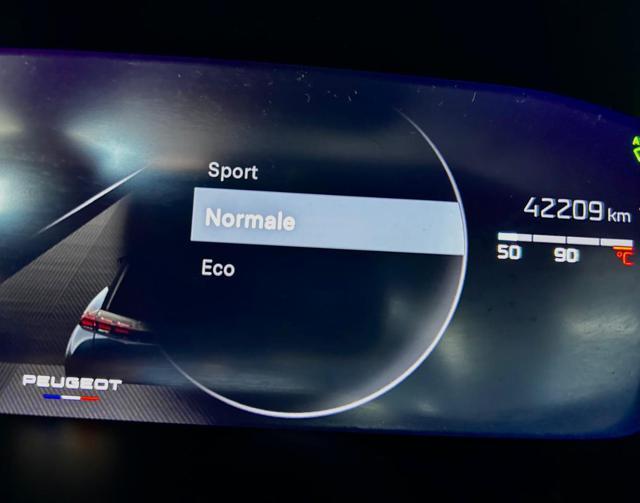 PEUGEOT 2008 130 S&S EAT8 Allure NEO PATENTATO