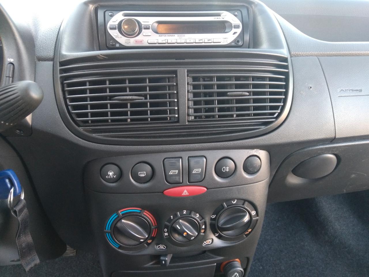 Fiat Punto 1.2 60cv benzina-gpl porte Active