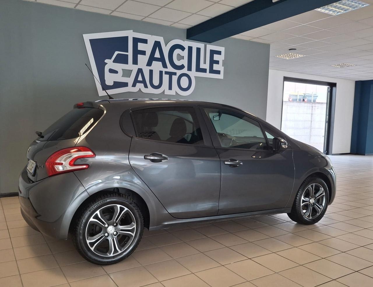 Peugeot 208 PureTech 82 5 porte Allure