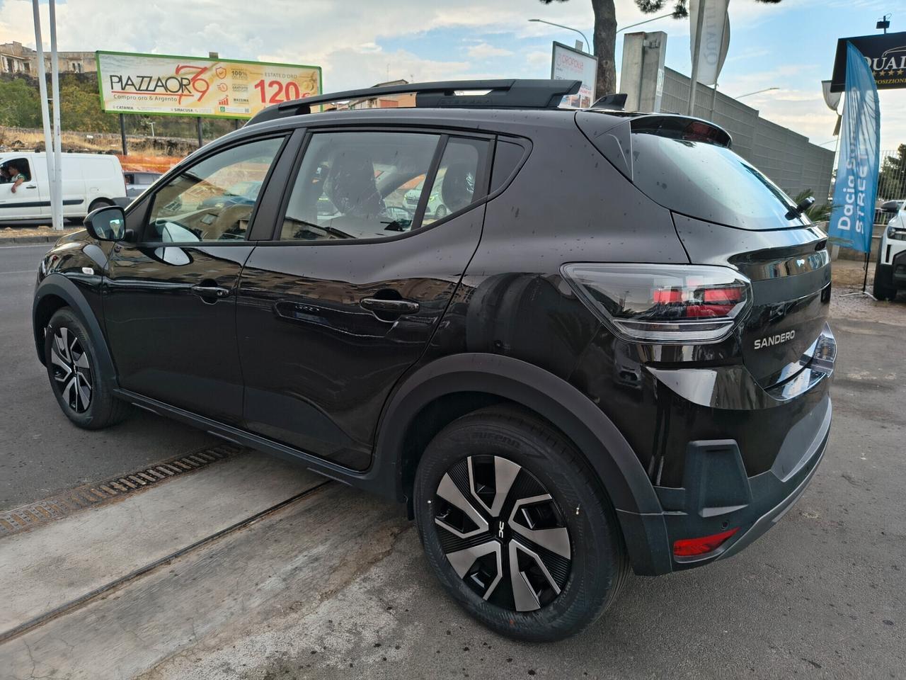 DACIA SANDERO STEPWAY EURO 18.200 DA IMMATRICOLARE