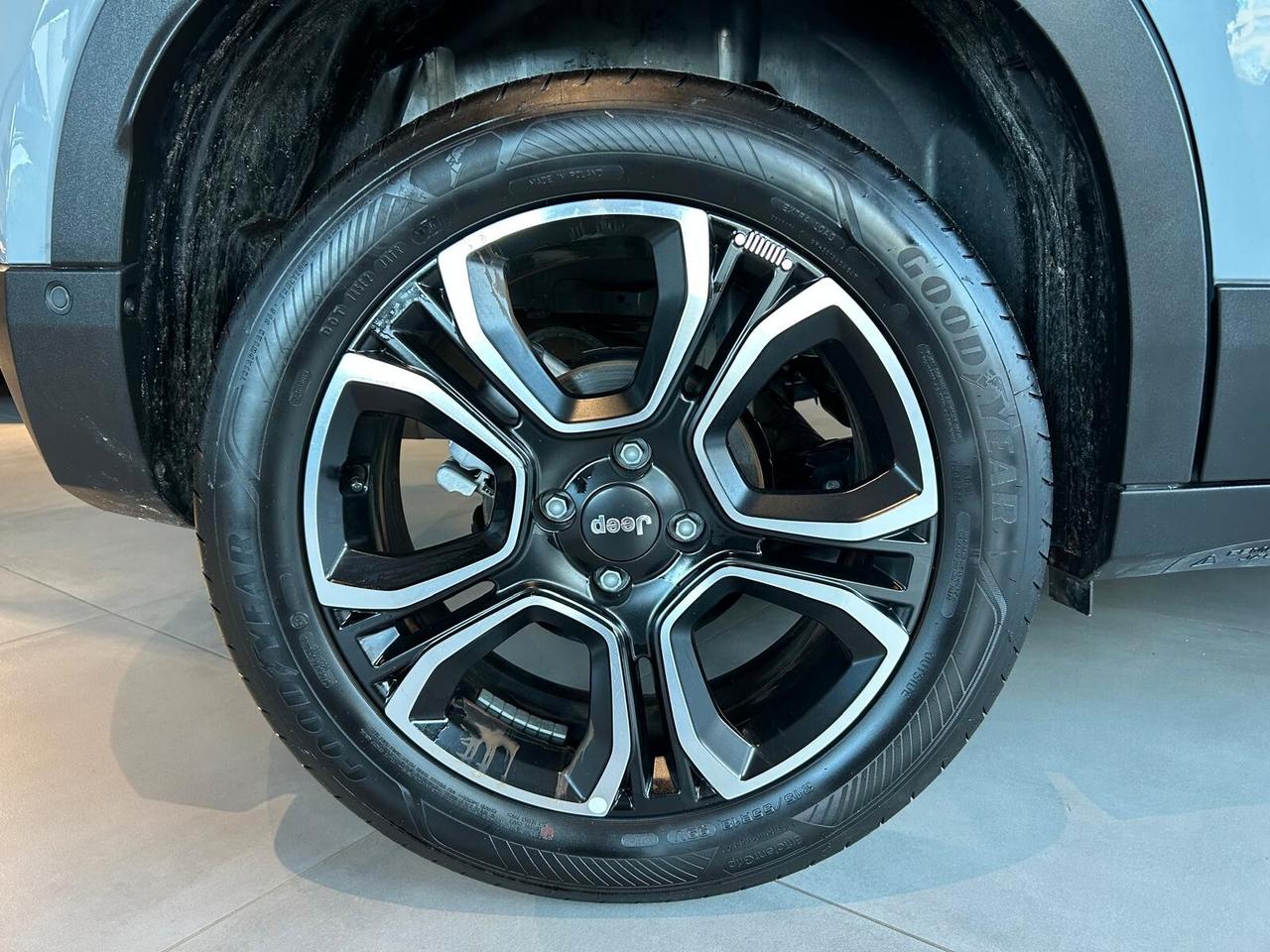 Jeep Avenger 1.2 Turbo 100 CV Summit