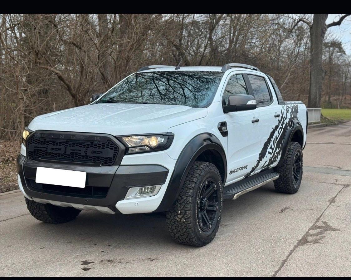 Ford Ranger 3.2 TDCi aut. DC Wildtrak 5 posti * Pack Raptor