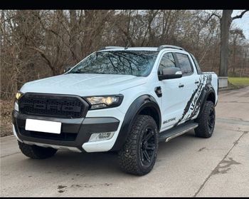 Ford Ranger 3.2 TDCi aut. DC Wildtrak 5 posti * Pack Raptor