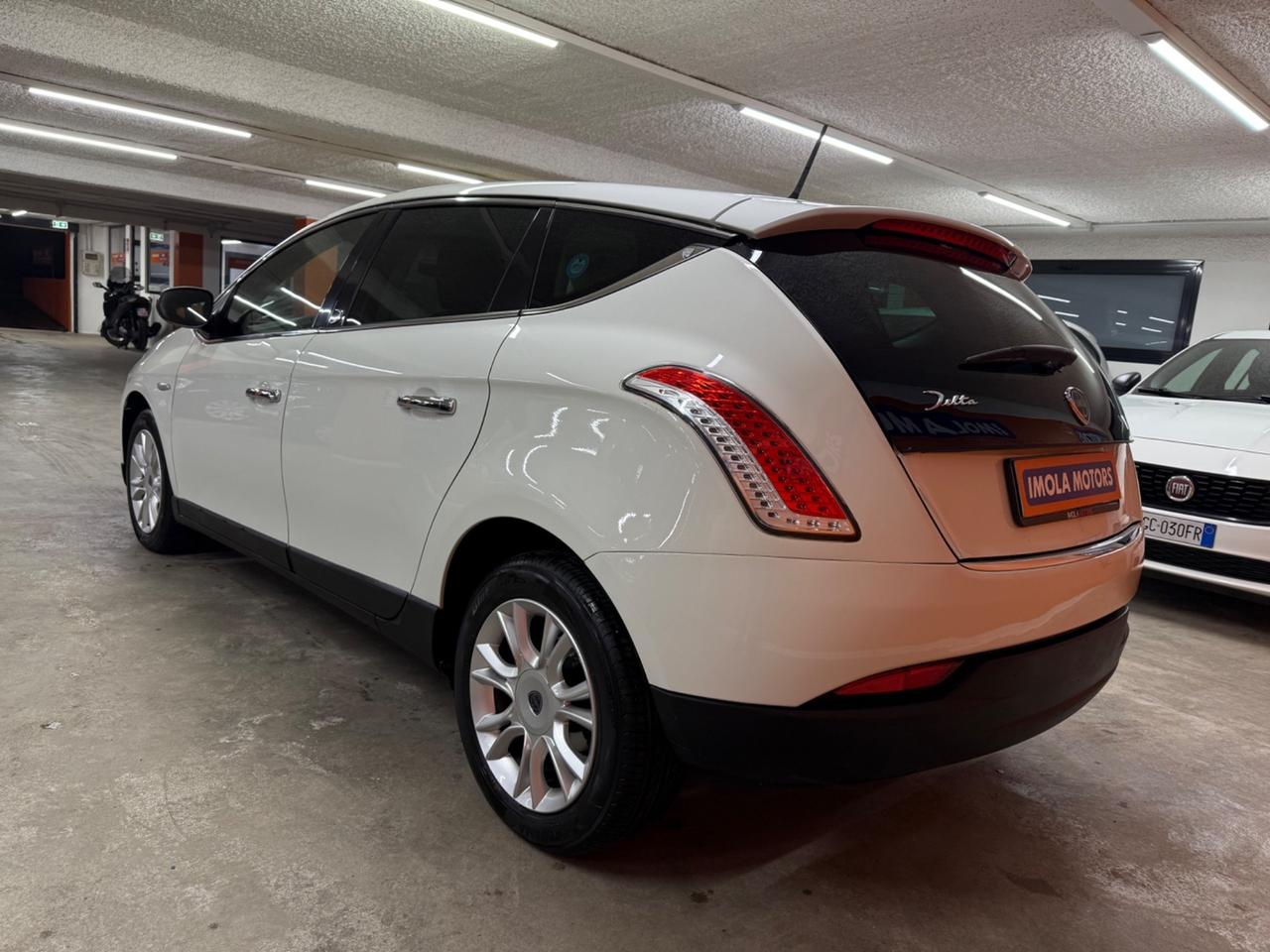 Lancia Delta 1.6 MJT DPF Cambio Automatico - 12/2013