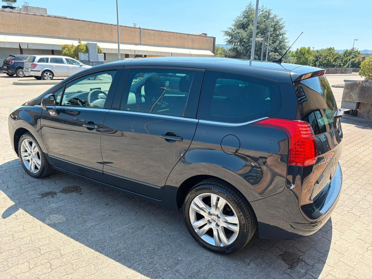 Peugeot 5008 2.0 HDi 150CV Tecno