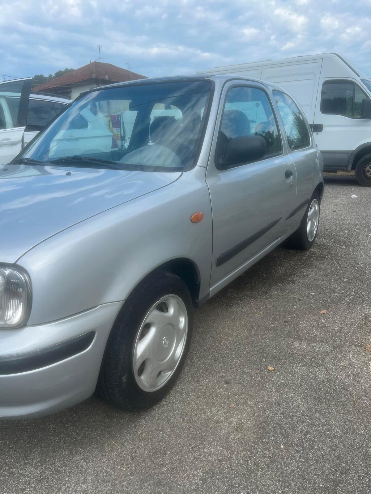 Nissan Micra 1.0i 16V cat 3 porte SE
