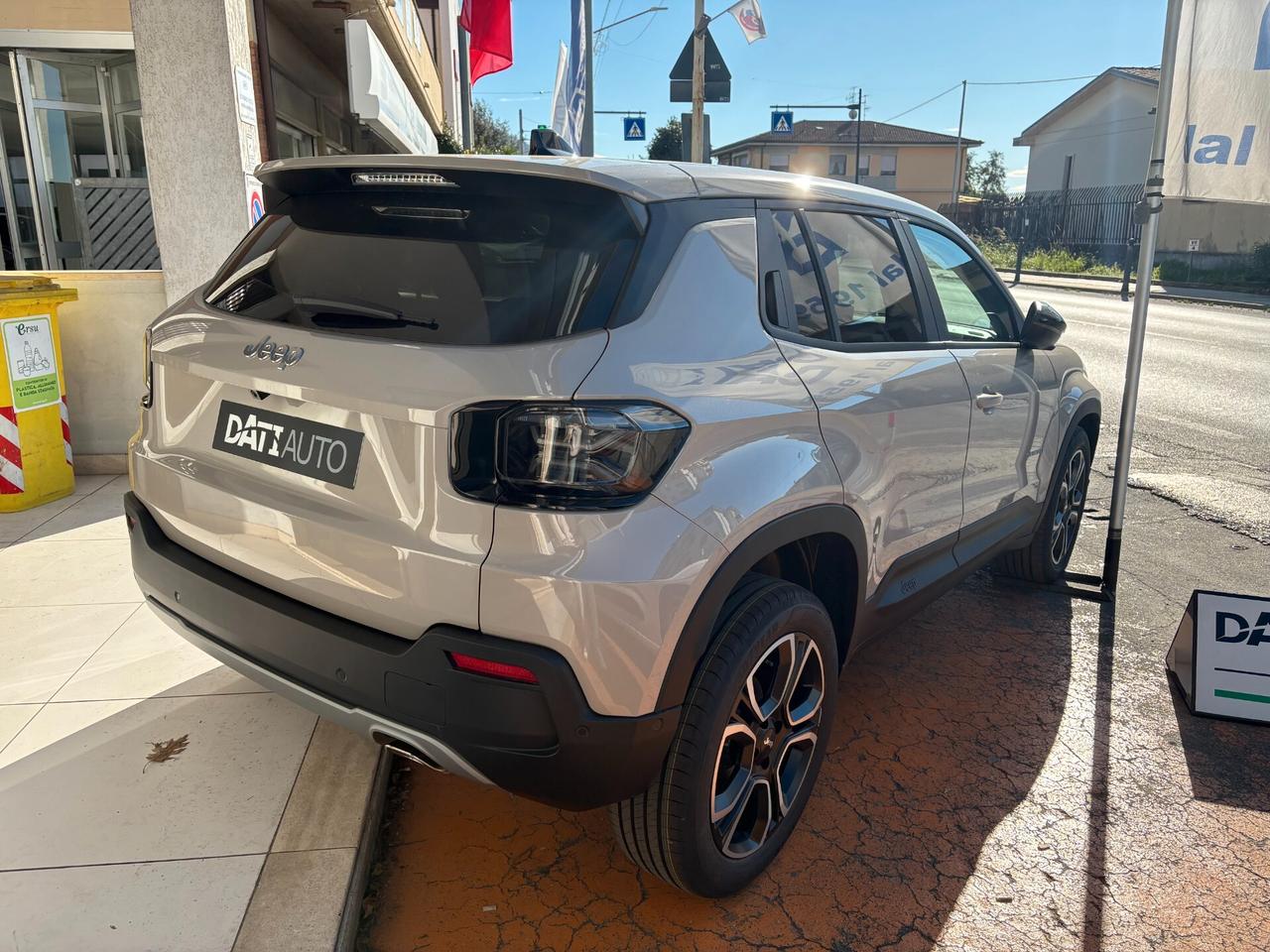 Jeep Avenger 1.2 Turbo 100 CV MHEV Summit