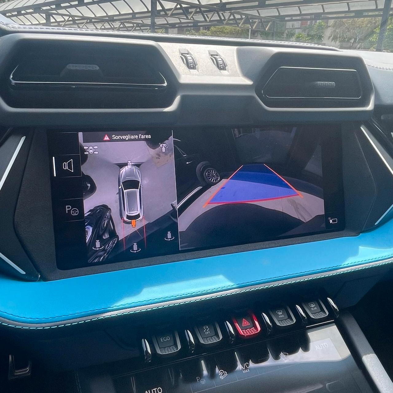 Lamborghini Urus 4.0 SE 2.000KM