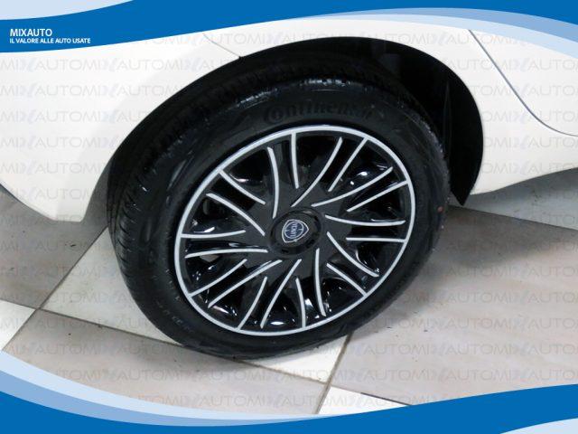 LANCIA Ypsilon Hybrid 1.0 FireFly 70cv 5 Porte Gold EU6 KM Ø