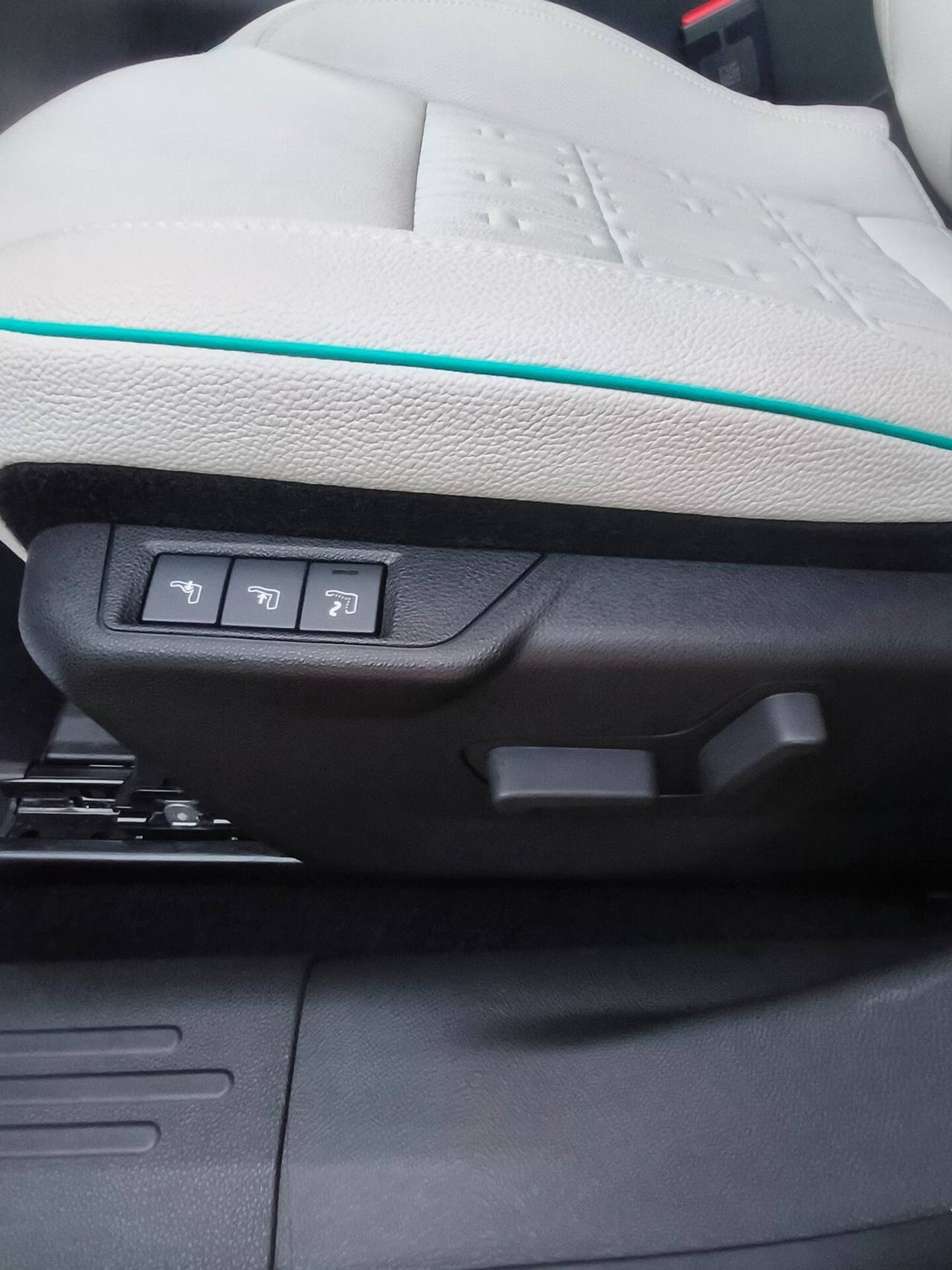 Fiat 600 Hybrid 110 CV DCT MHEV La Prima