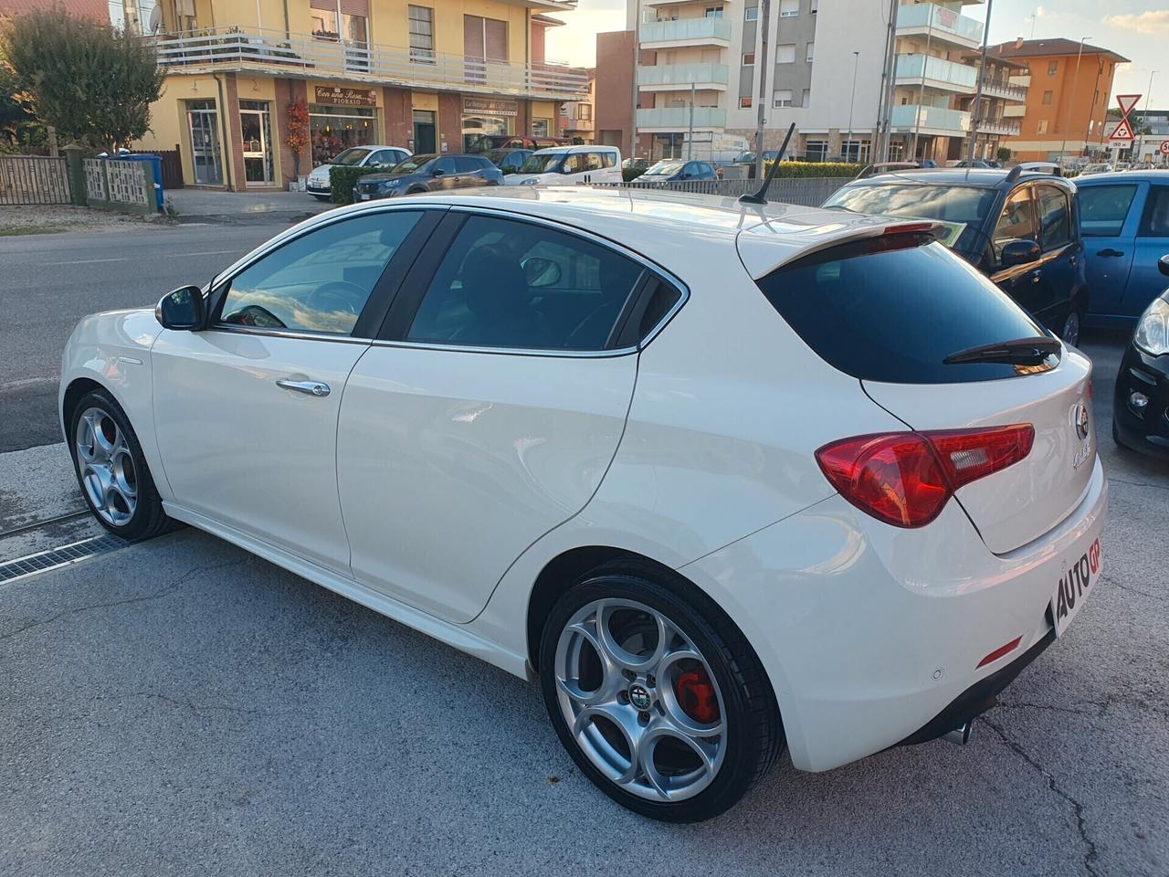 Alfa Giulietta 1.6 JTDm-2 105 CV Neopatentati 2014