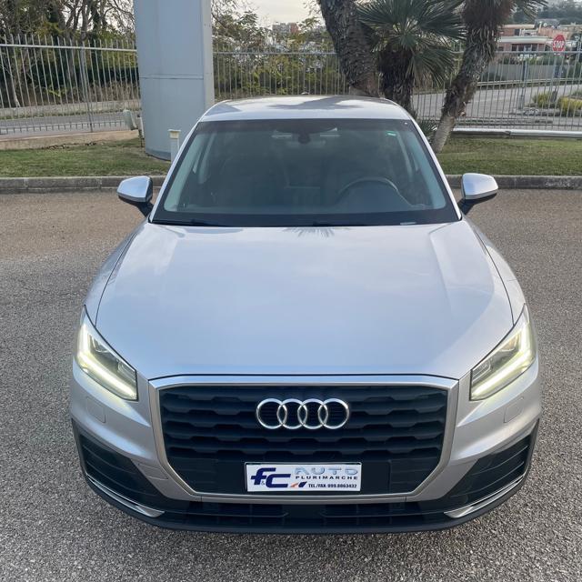 AUDI Q2 35 TDI Business