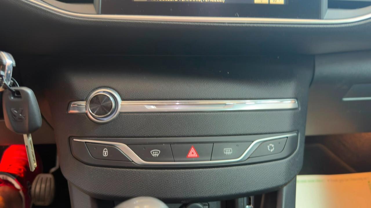 Peugeot 308 BlueHDi 120 S&S Active