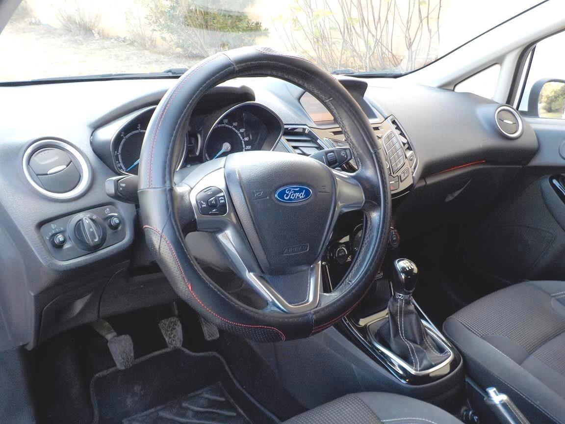 Ford Fiesta 1.5 TDCi 75CV 5 porte Titanium