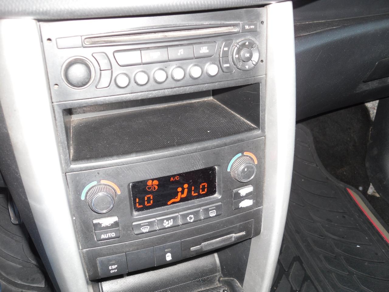 Peugeot 207 1.6 HDi 90CV 5p. XS