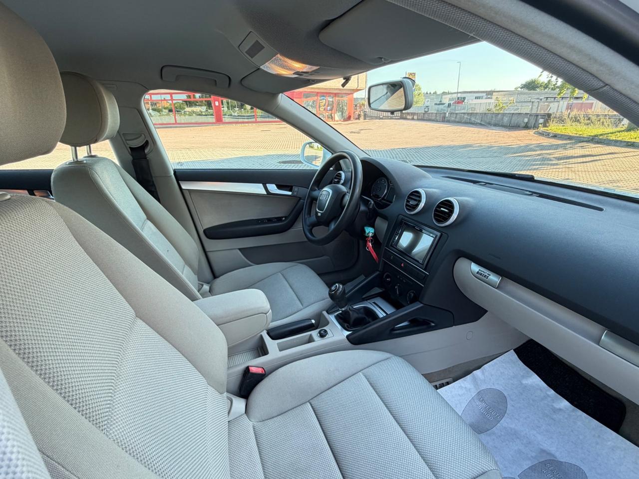 Audi A3 SPB 1.6 TDI CR F.AP. Young Edition