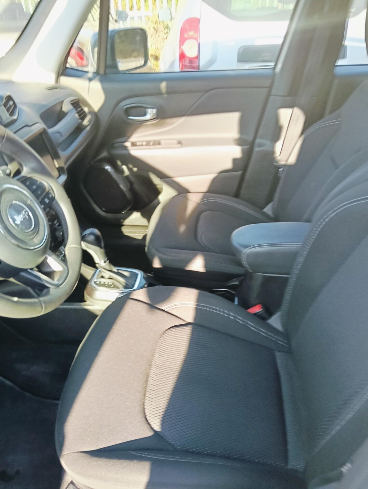 Jeep Renegade 1.3 T4 190CV PHEV 4xe AT6 Business Plus