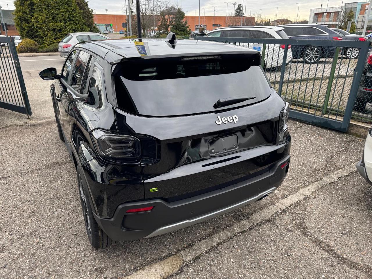 Jeep Avenger 1.2 turbo e-hybrid mhev Summit fwd 110cv edct6