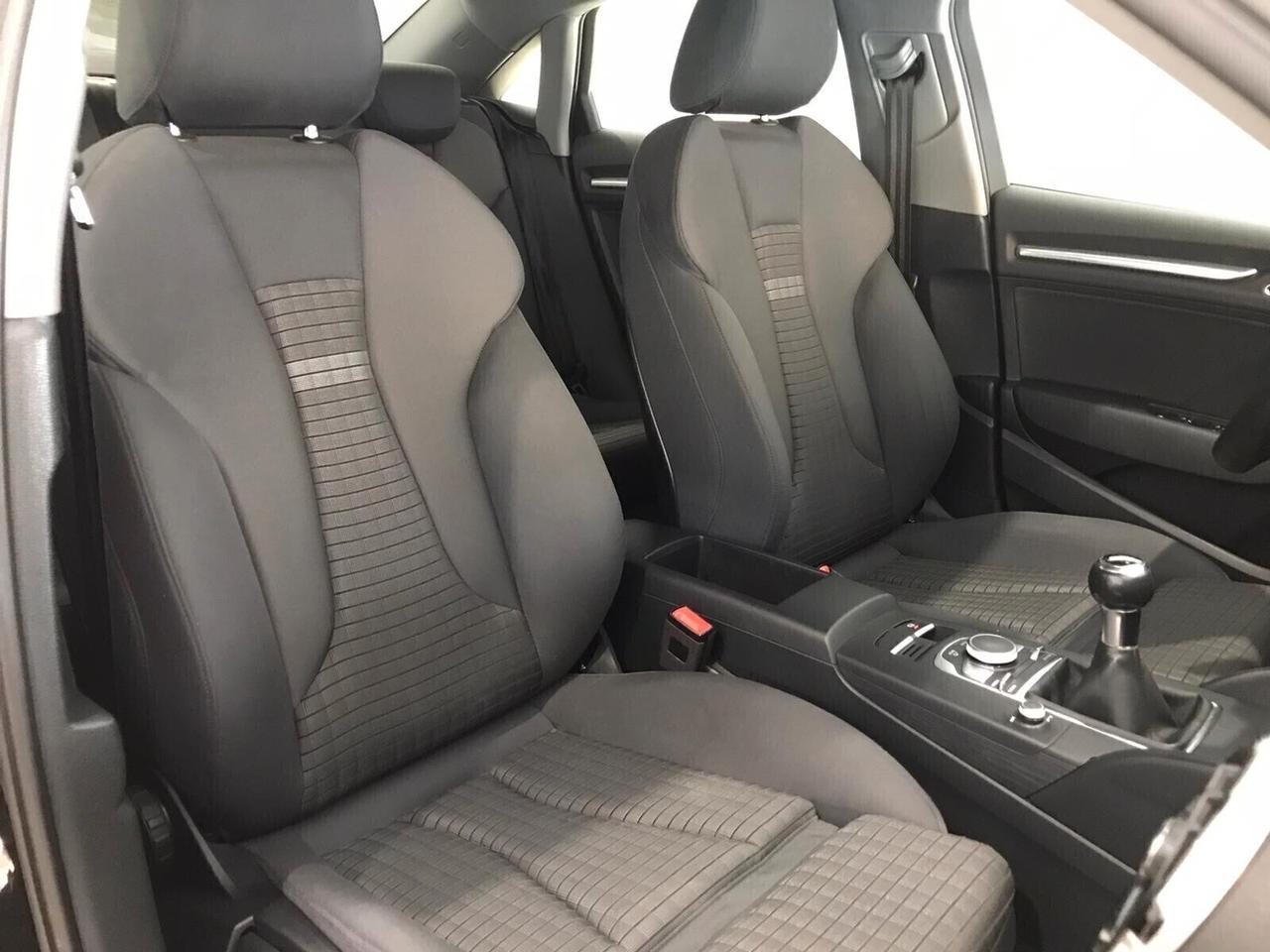Audi A3 1.6 TDI SEDAN S-LINE 7/2019 IVA ESPOSTA