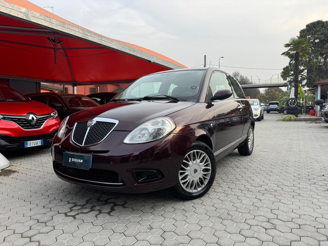 Lancia Ypsilon ADATTA A NEOPATENTATI 1.2 Argento