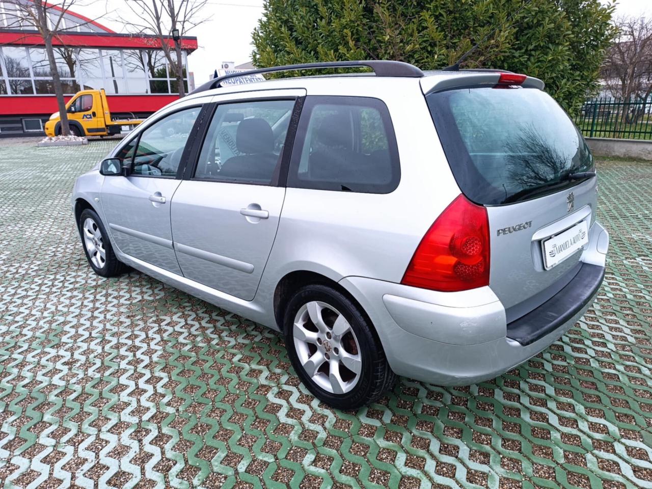 Peugeot 307 1.6 16V Station XS ideale per neopatentati