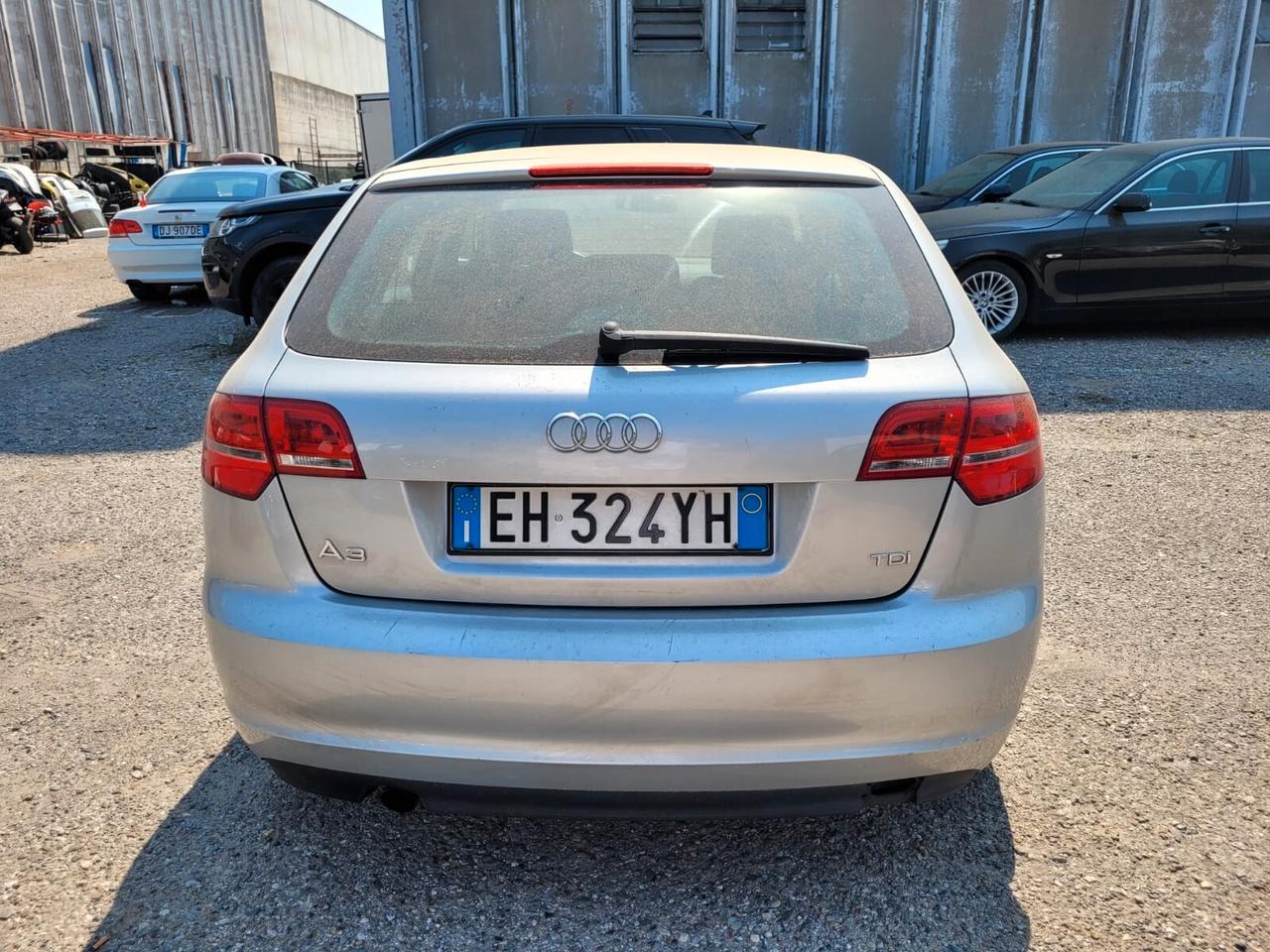 Audi A3 SPB 1.6 TDI 105 CV Fap intasato