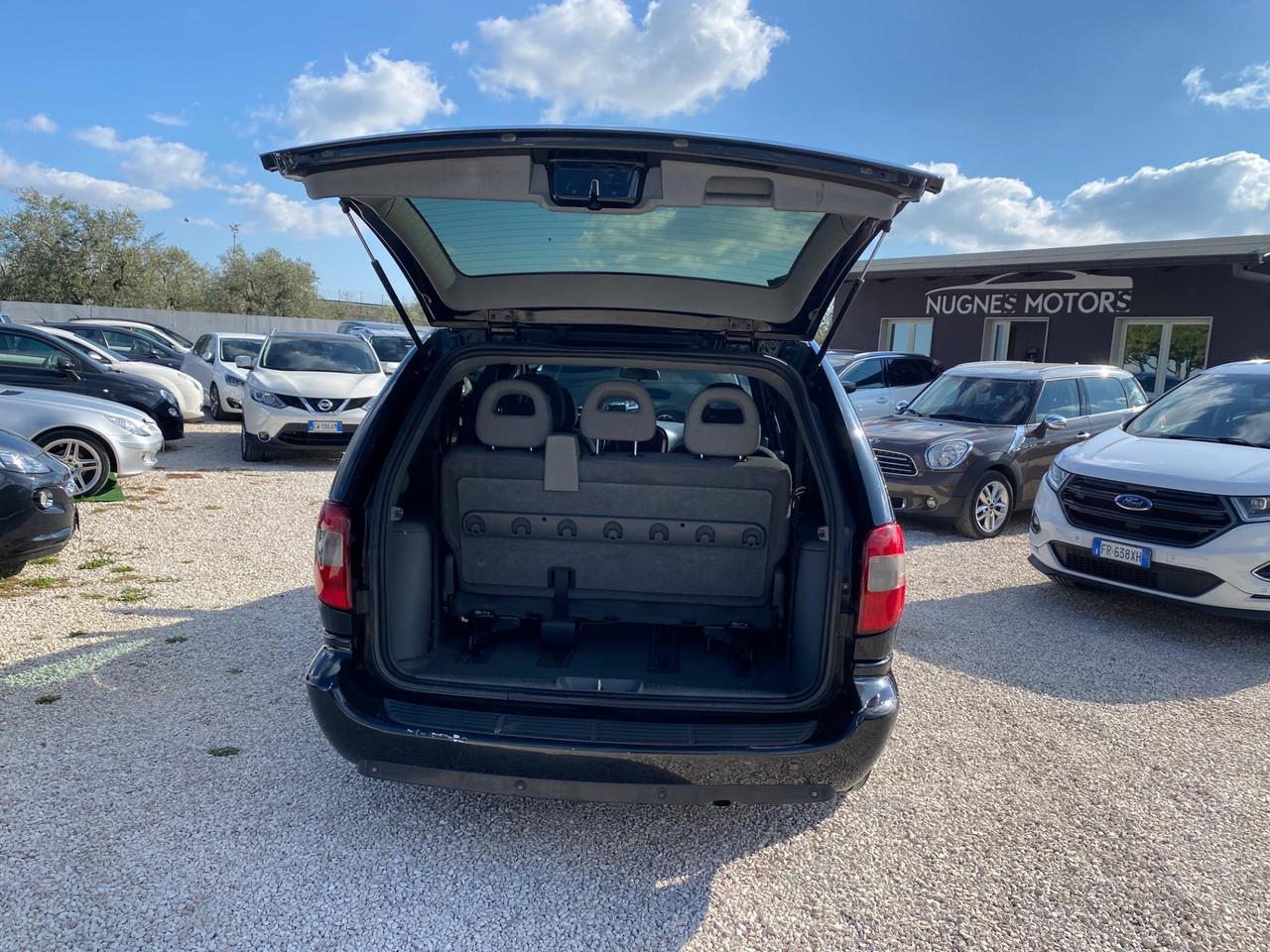 Chrysler Voyager 2.5 CRD cat LX Leather