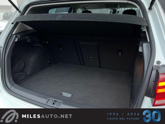 VOLKSWAGEN Golf 1.4 TGI DSG 5p. Highline BlueMotion