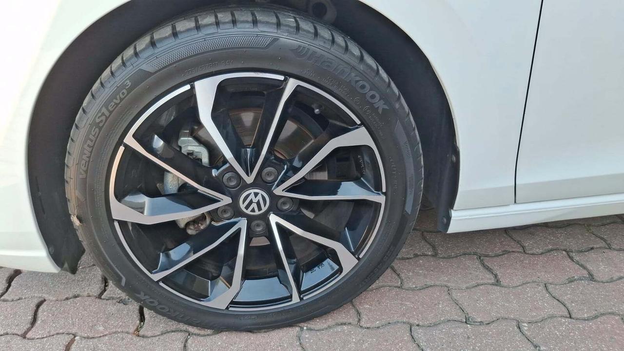 Volkswagen Golf 2.0 TDI DSG SCR Style