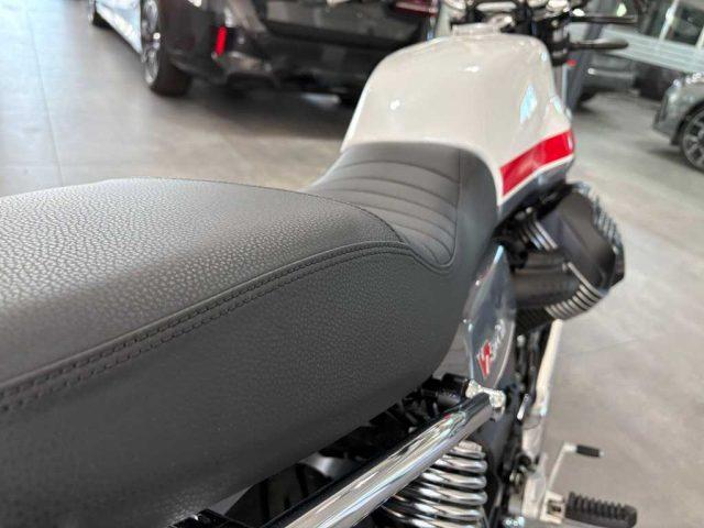 MOTO GUZZI V7 GUZZI - SPECIAL