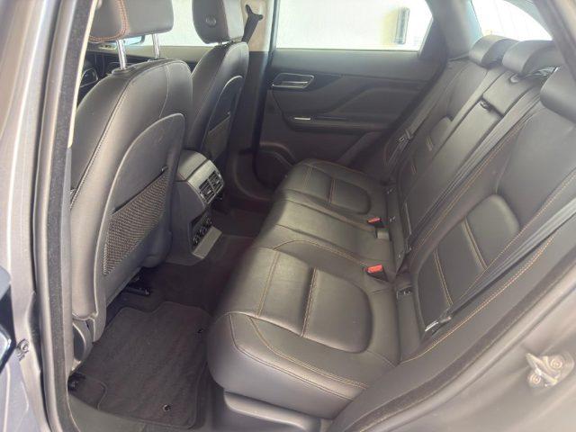 JAGUAR F-Pace 2.0 D 180 CV aut. Prestige