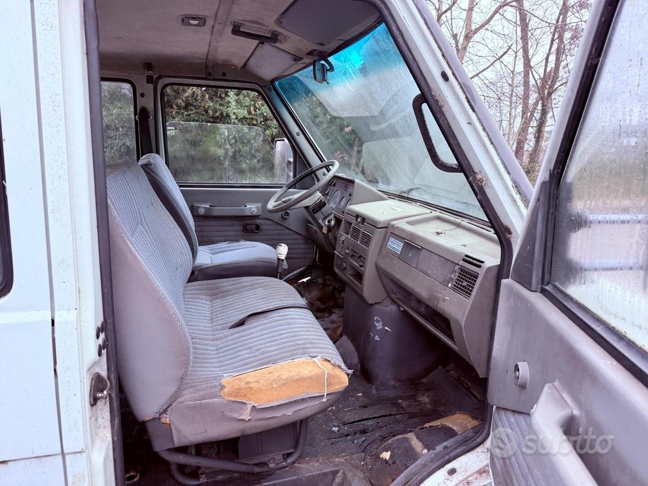 Iveco Daily 2.5 - RIBALTABILE 3 TRILATERALE 7 POST