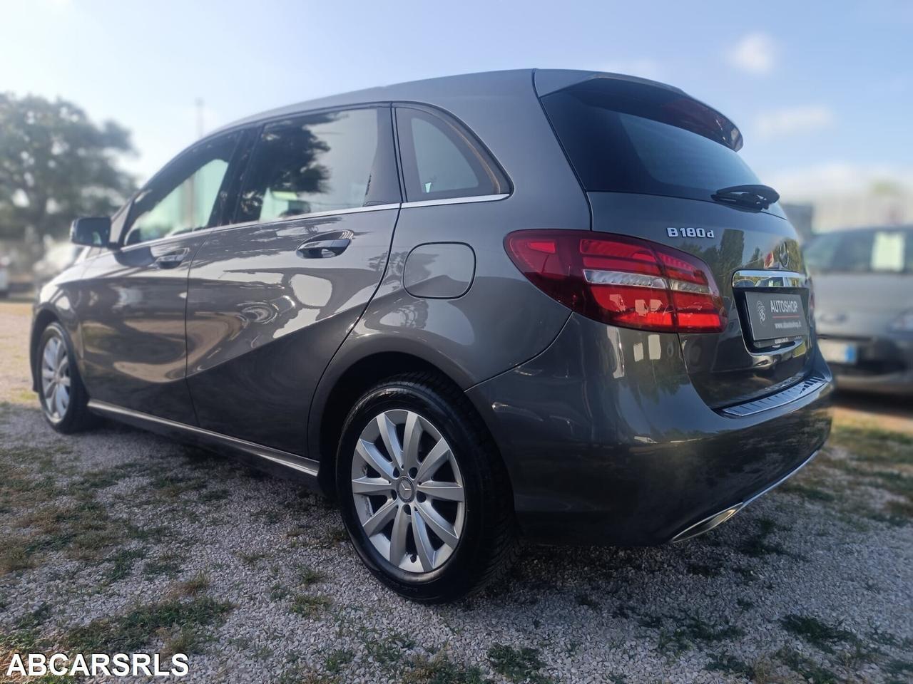 MERCEDES - Classe B - B 180 d Automatic - FINANZIA
