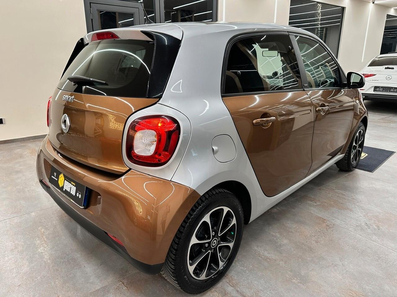 Smart ForFour 1.0 Youngster 71 CV 2015