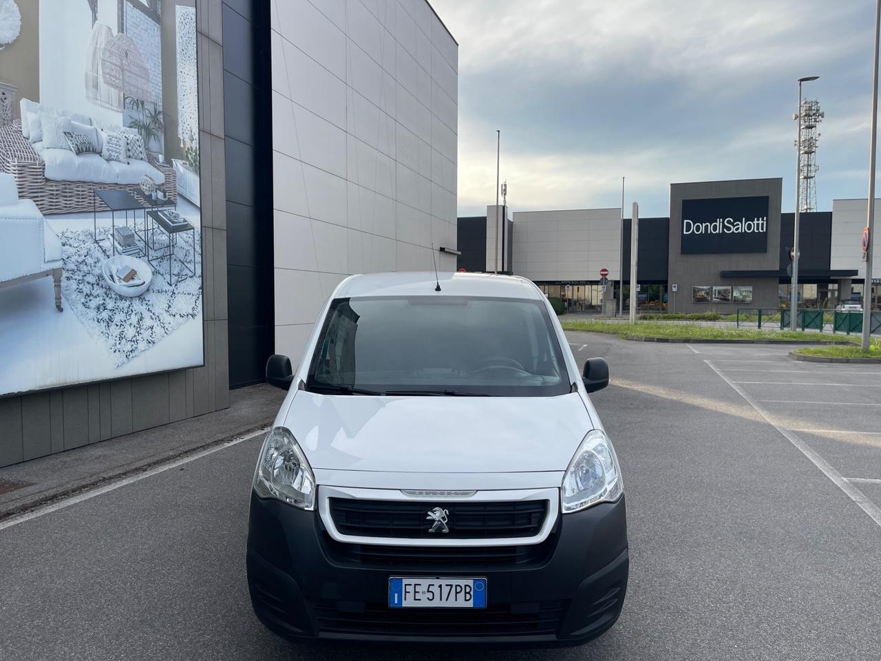 Peugeot Partner Tepee BlueHDi 75 Active