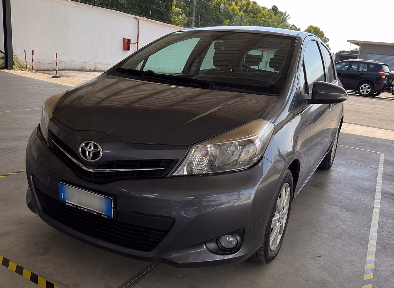 Toyota Yaris 1.0 Lounge
