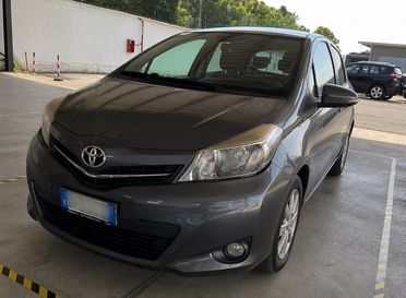 Toyota Yaris 1.0 Lounge