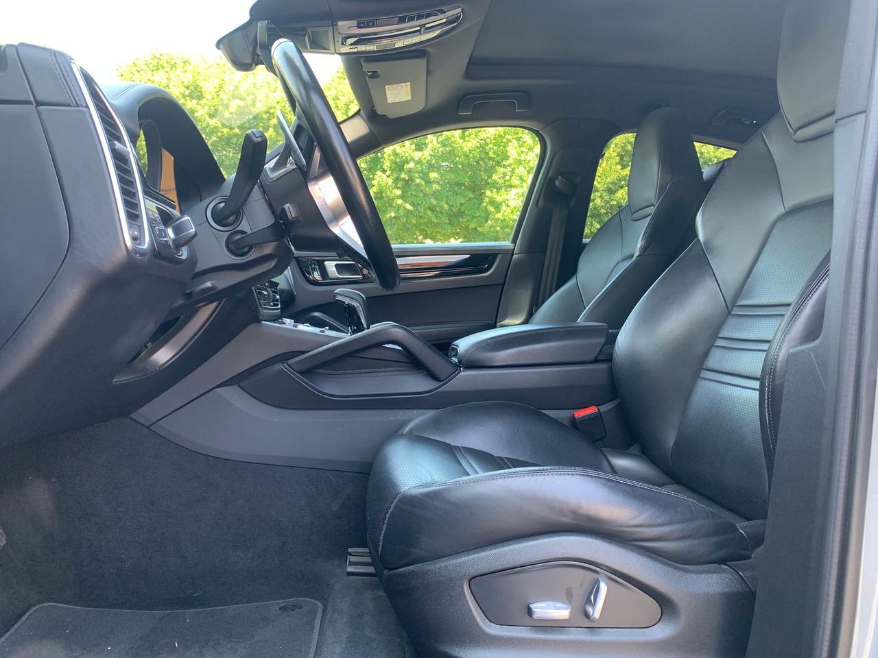 Porsche Cayenne 3.0 E-Hybrid #6321