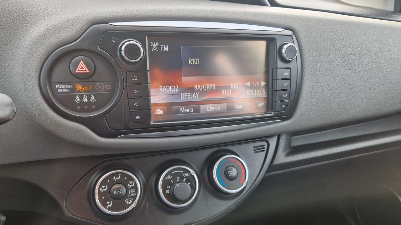 Toyota Yaris Sol *Neopatentati *