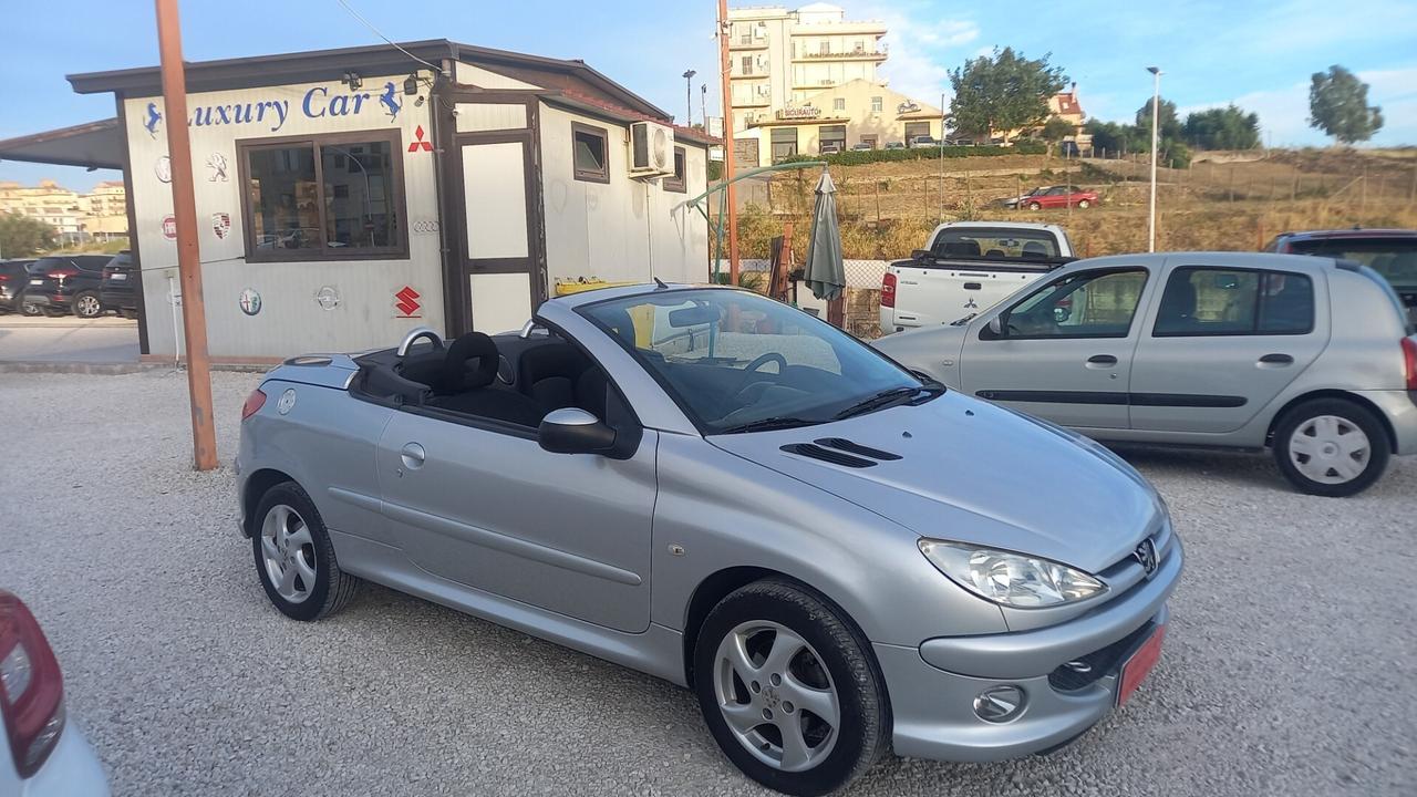 Peugeot 206 1.6 16V CC Enfant Terrible