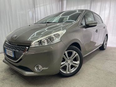 Peugeot 208 ALLURE 1.2 BENZINA 5 PORTE FINANZIABILE SENZA BUSTA