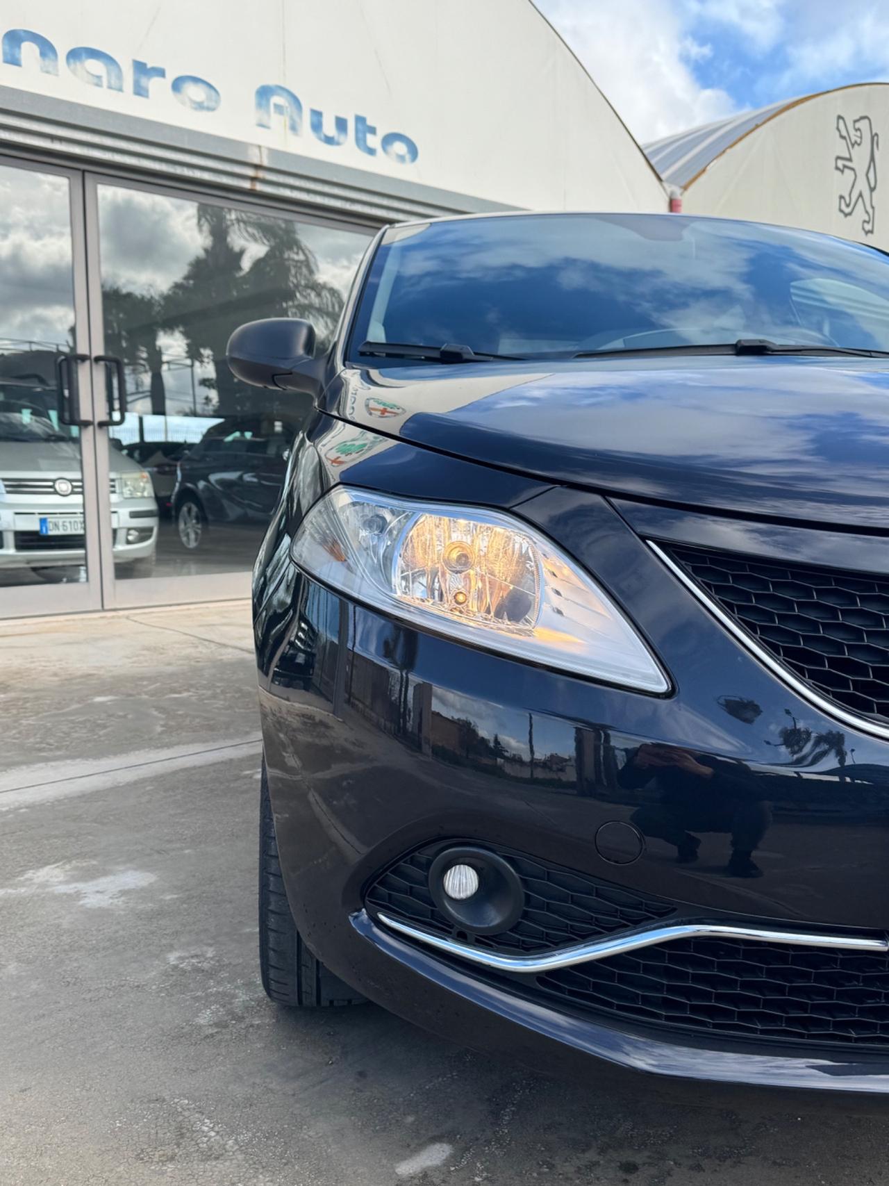 Lancia Ypsilon 1.2 BENZINA