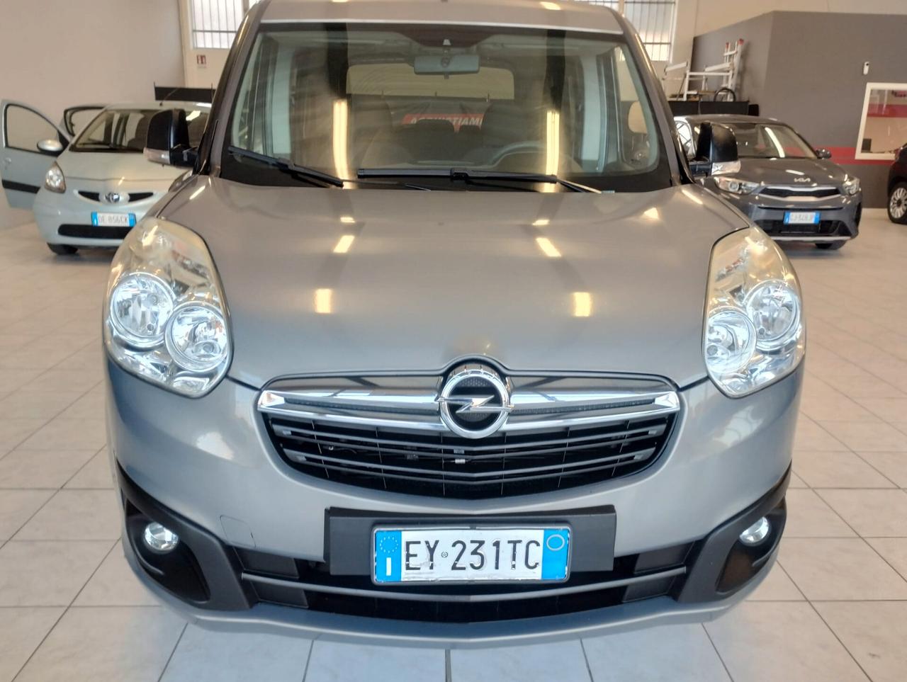 Opel Combo 1.4 95CV PC-TA Cosmo 123.000KM