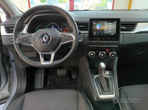 Renault Captur 1.6 E-Tech hybrid Intens 145cv auto